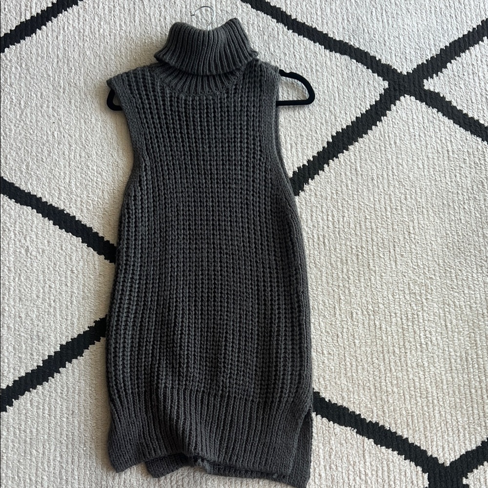 H&M turtleneck sweater